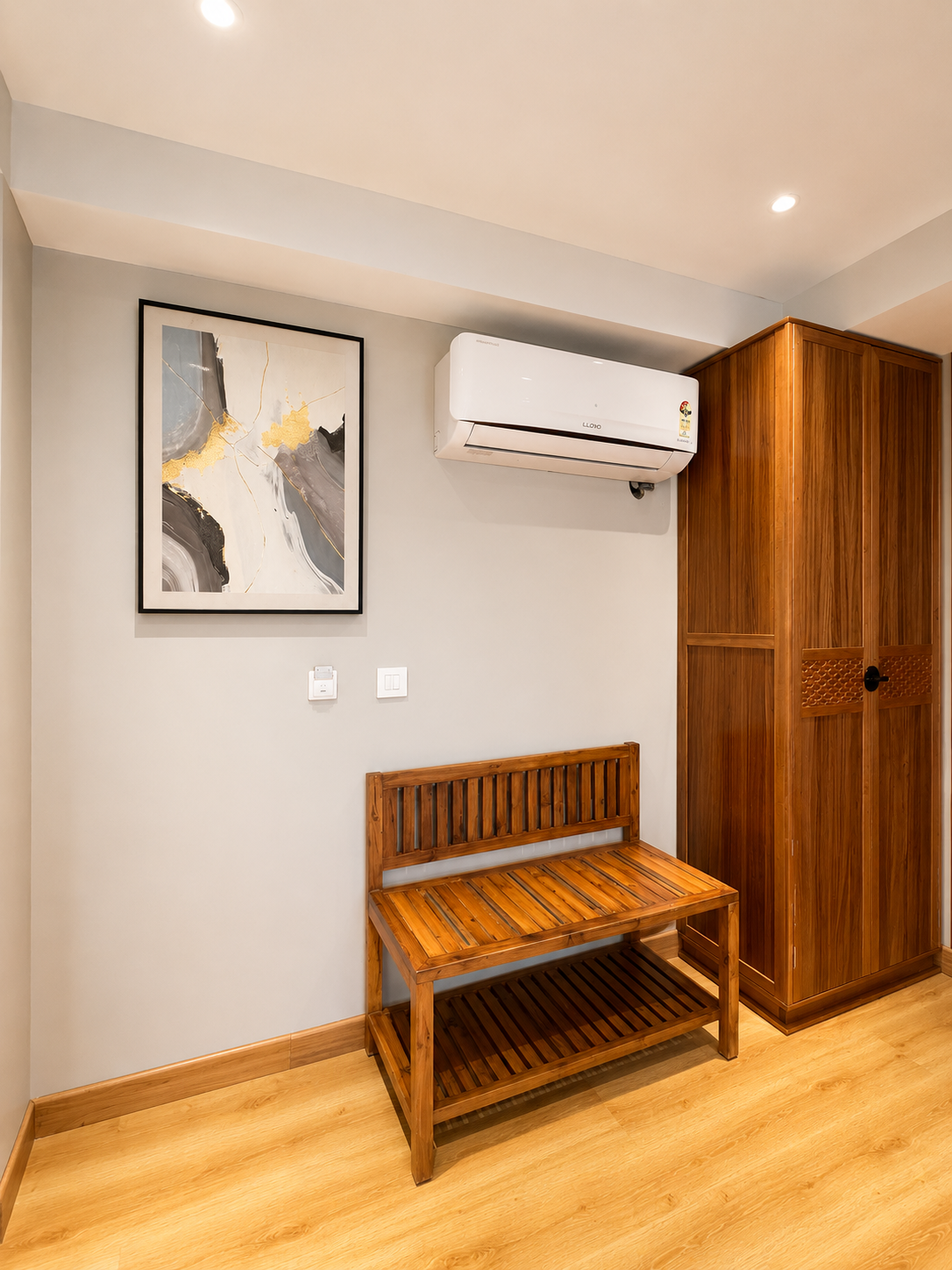 Falcon Floor (With Kitchen, Garden & Living Room) F1